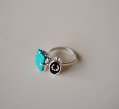 Turquoise Horseshoe Ring (Size 7.5)