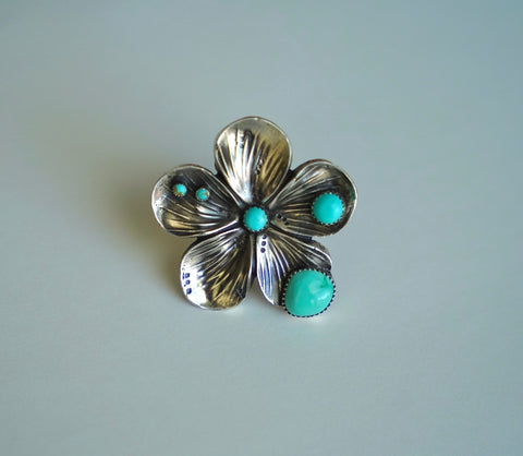 Heavy Turquoise Flower Ring (Size 7)